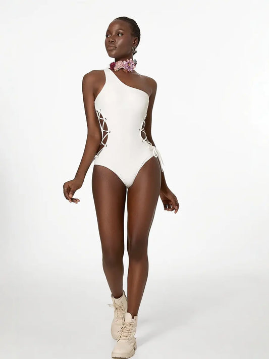 Noir Blanc - Side Interlaced One Piece