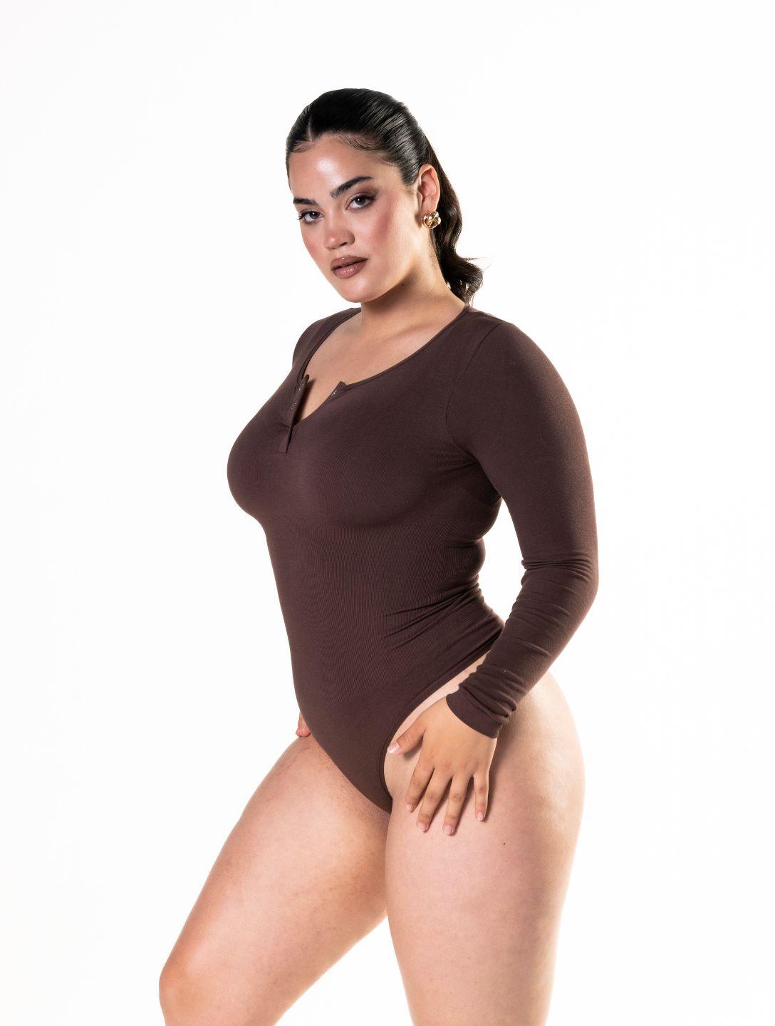 Nahtloser Langarm-Tanga-Bodysuit