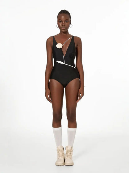 Noir Blanc - Petal Touch One Piece