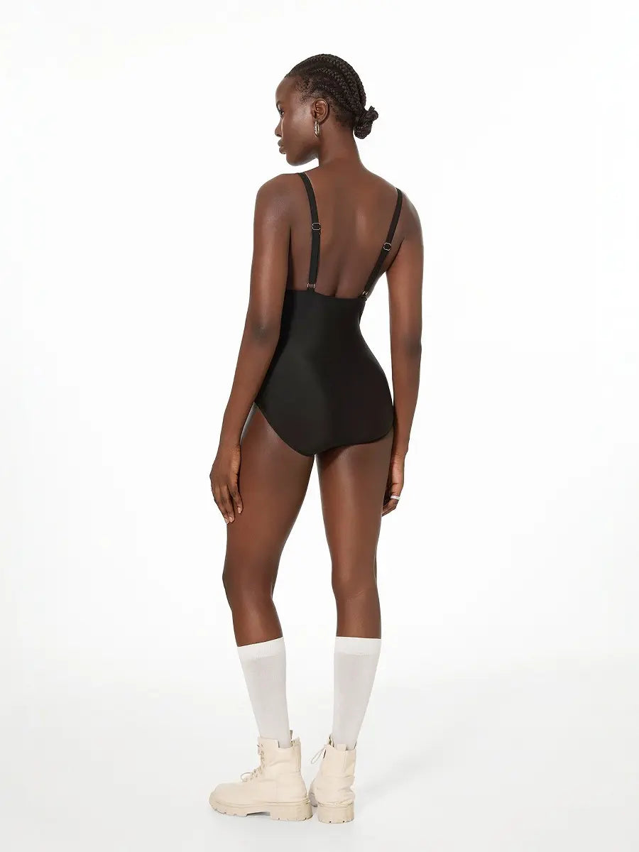 Noir Blanc - Petal Touch One Piece